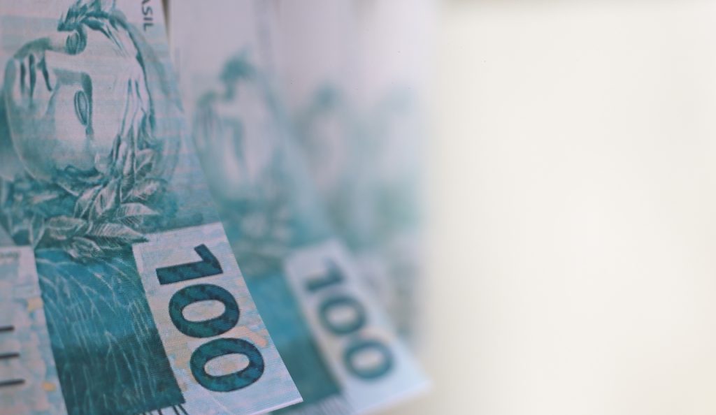 Esse avanço é resultado de uma combinação entre novas estratégias do governo, como modernização de processos e gestão da dívida ativa.