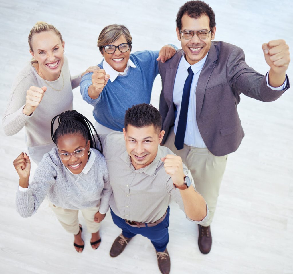 Para manter a motivação no trabalho, é fundamental que os colaboradores se sintam parte do sucesso da empresa.