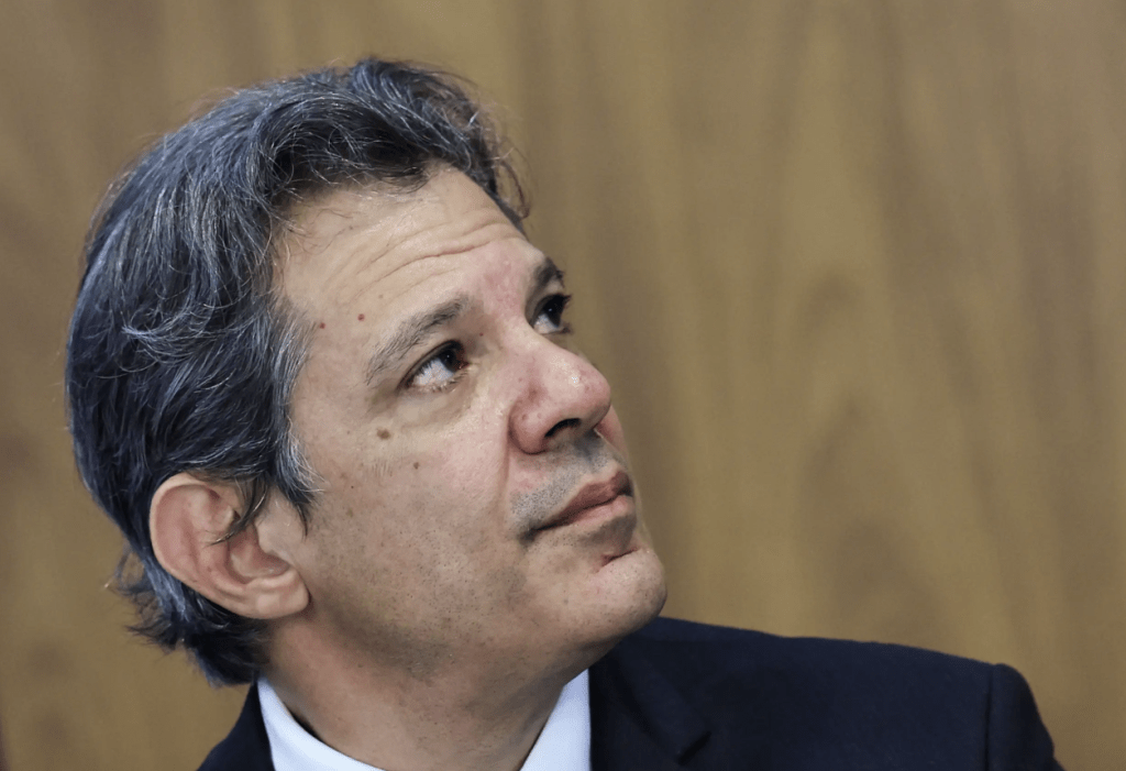 O aumento de IOF anunciado recentemente pelo governo federal gerou fortes reações entre economistas e analistas do mercado.